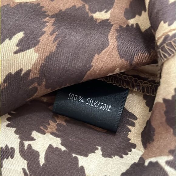Lafayette 148 New York 100% Silk Blouse Neck Tie Button Down Animal Print Size 4 - Picture 8 of 8